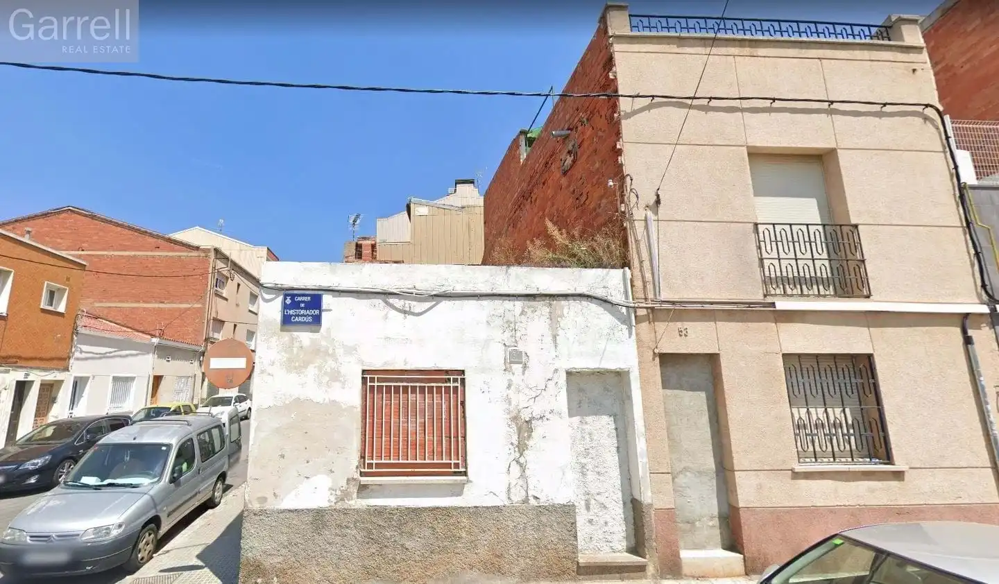 Adossat en venda a carrer de l'Historiador Cardus