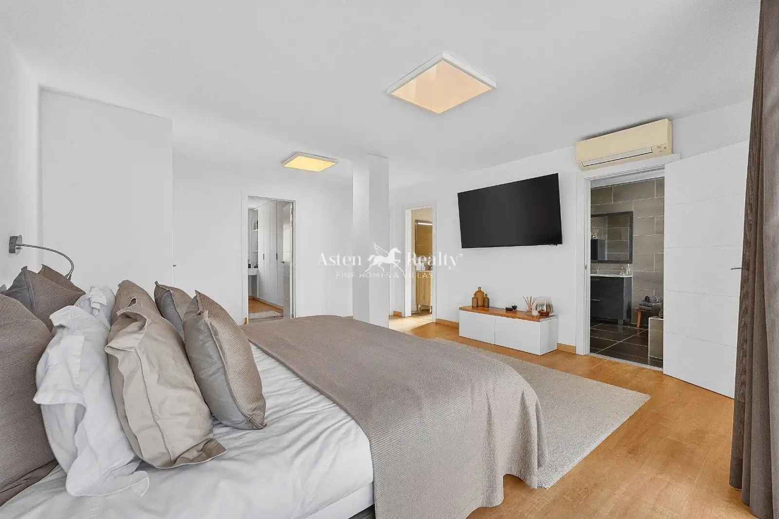 Bedroom of Houses for sale in La Camella