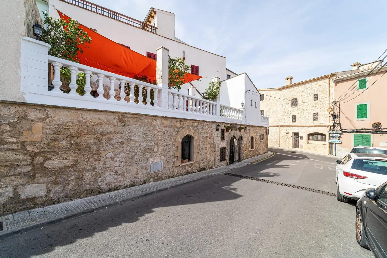 Vista exterior de Local en venta en Capdepera con Calefacción, Terraza y Amueblado