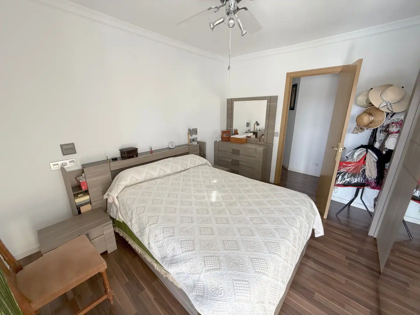 Habitación de Piso en venta en Málaga con Terraza, Trastero y Amueblado