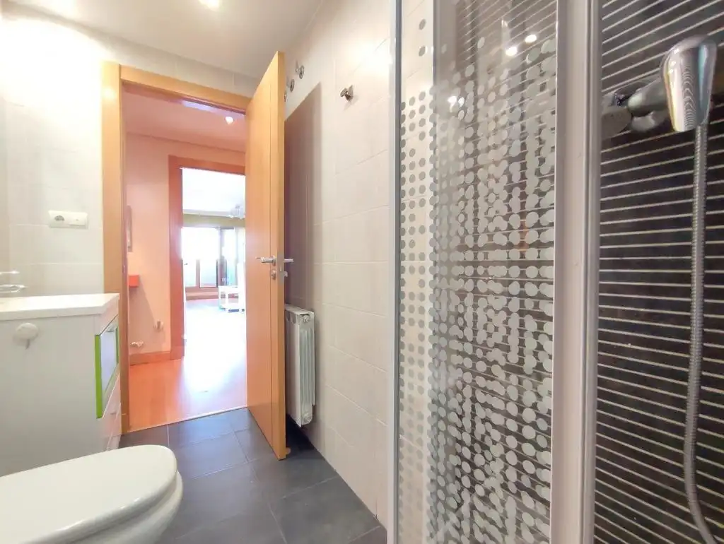Bany de Àtic en venda en Valladolid amb Calefacció, Terrassa i Piscina comunitària