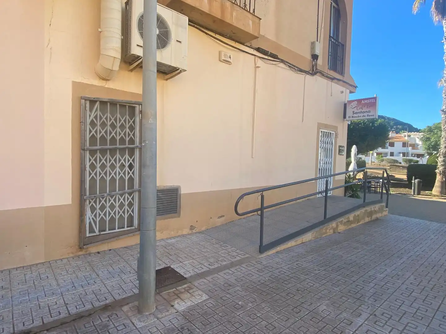 Vista exterior de Local en venta en La Unión con Aire acondicionado y Amueblado