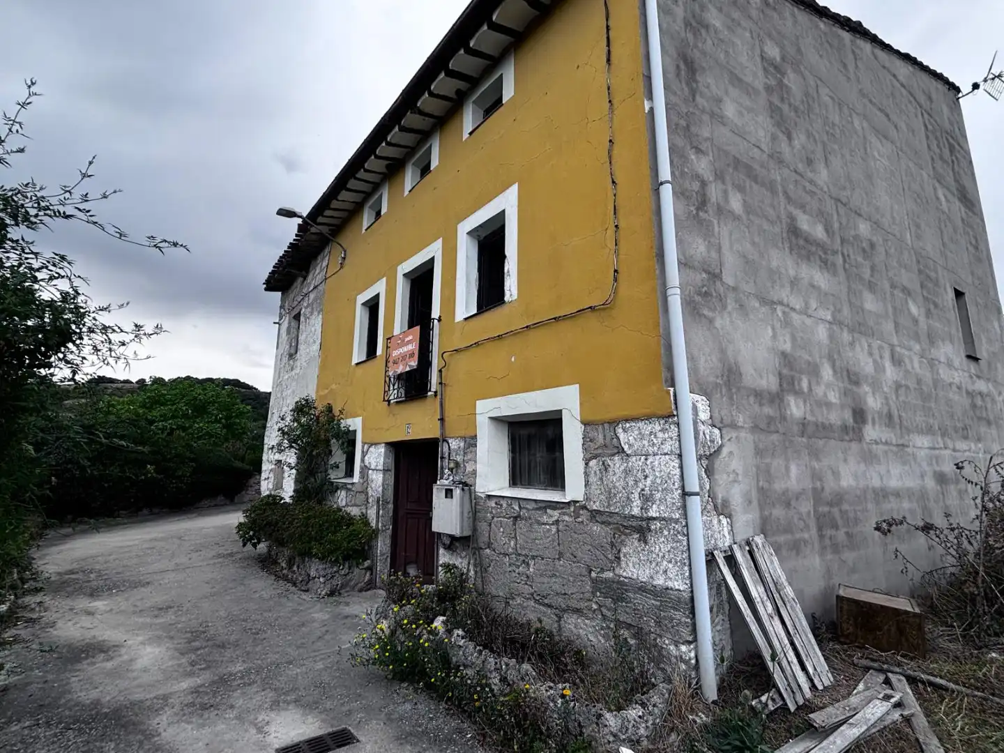 Vista exterior de Finca rústica en venta en Valle de Oca con Calefacción y Jardín privado