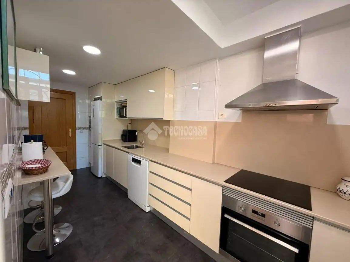 Piso con ascensor en venta en Parque Oeste - Fuente Cisneros, imagen 5