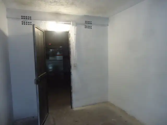 Garage zur Miete in San Miguel, 132, San Miguel