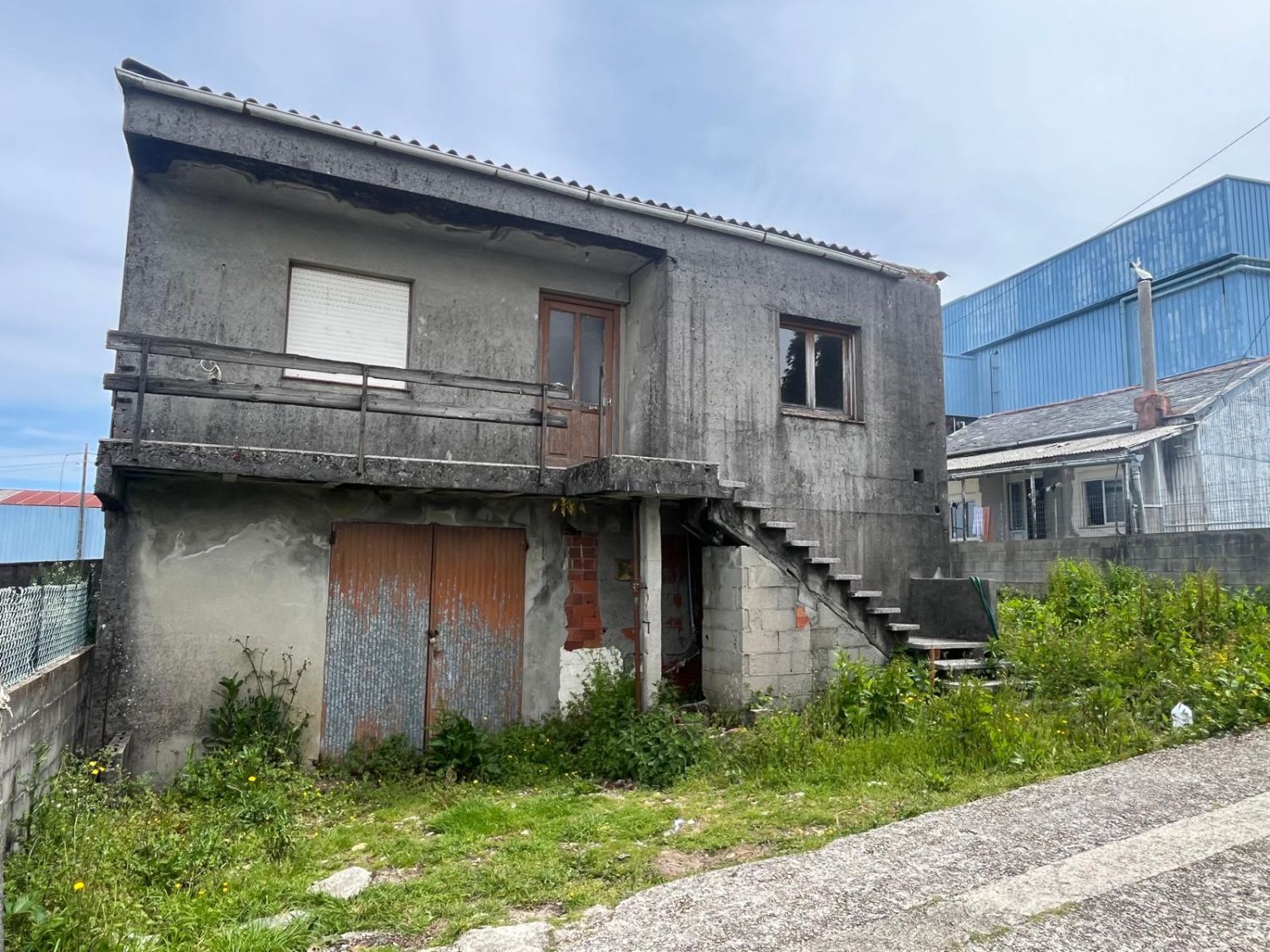 Vista exterior de Casa o xalet en venda en Curtis amb Terrassa i Traster