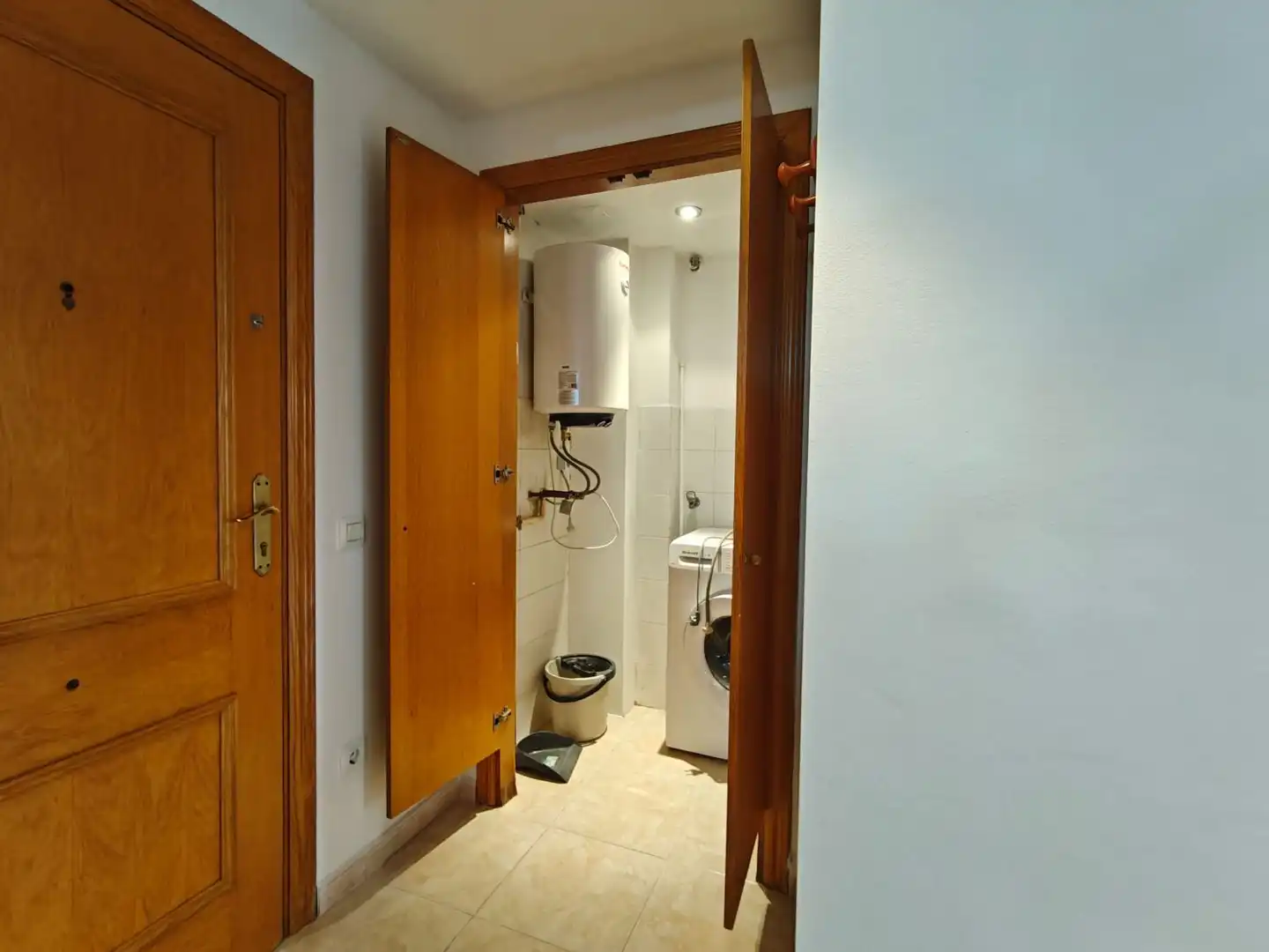 Baño de Piso en venta en Girona con Calefacción