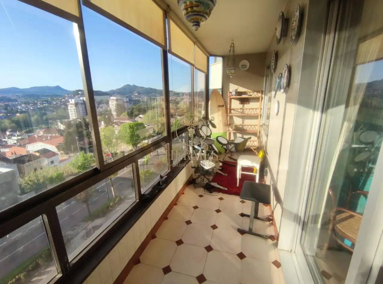 Terraza de Piso en venta en Vigo  con Calefacción, Parquet y Terraza