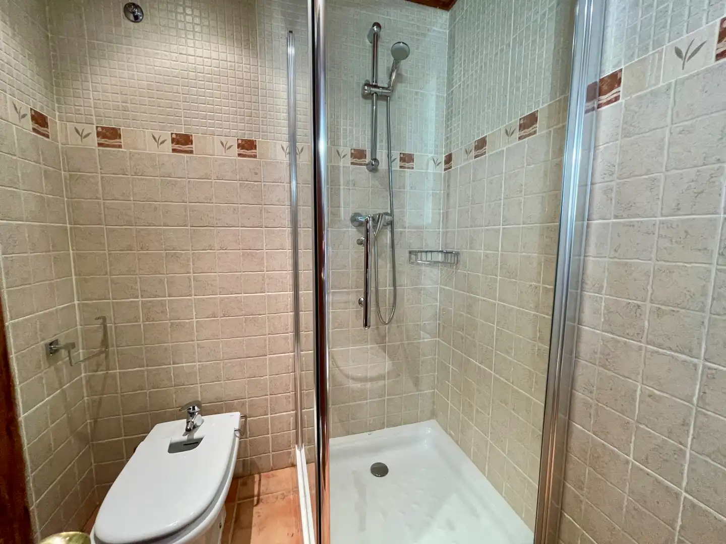 Bathroom of Duplexes for sale in Setcases  with Heating, Parquet flooring and Furnished