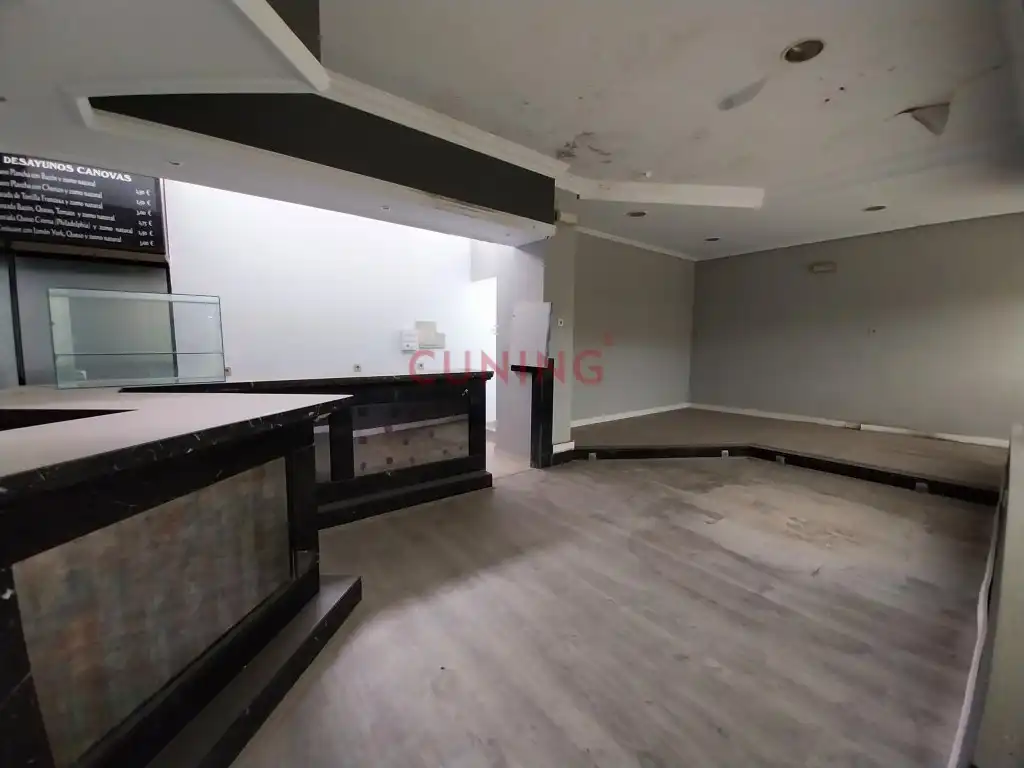 Business premises for sale in Avenida España, imagen 3