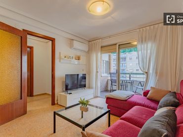Flat with balcony to rent in Algirós
