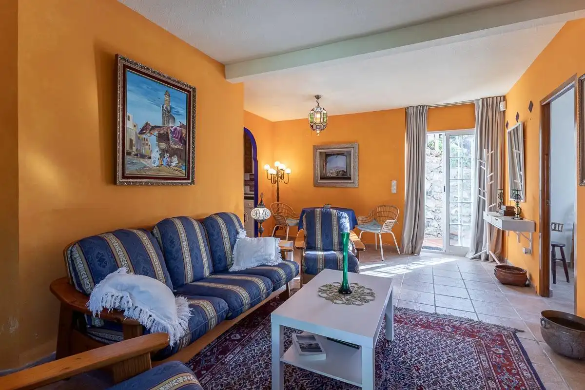 Sala de estar de Casa o chalet en venta en Almuñécar con Aire acondicionado, Calefacción y Jardín privado