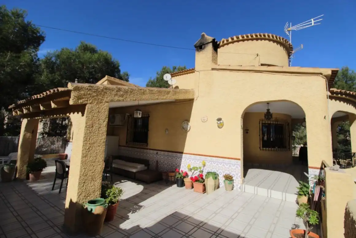 Vista exterior de Casa o chalet en venta en Orihuela con Aire acondicionado, Jardín privado y Terraza