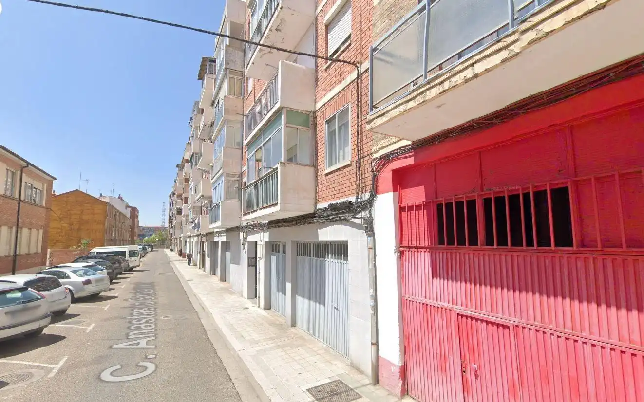 Piso en venta en ANASTASIA SANTAMARIA, 9, Ave María