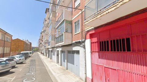 Foto 3 de Piso en venta en Anastasia Santamaria, 9, Ave María, Palencia Capital