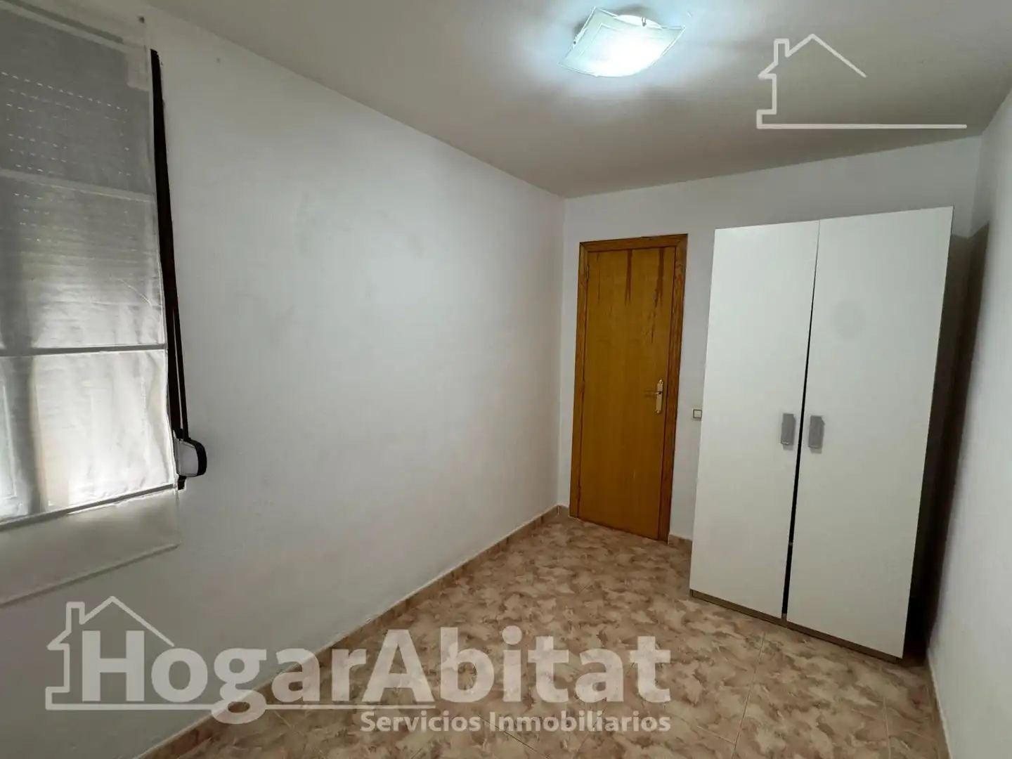 Bedroom of Flat for sale in Sur