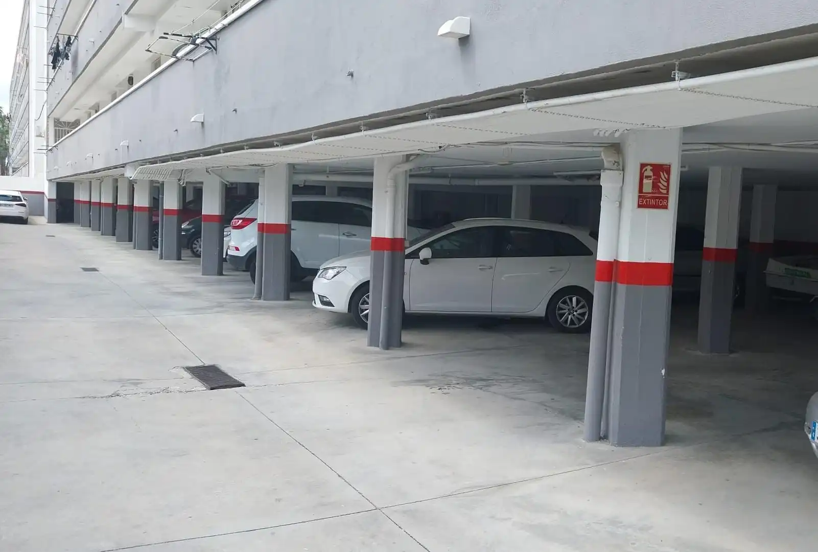 Parkplatz von Wohnung zum Verkauf in Torremolinos mit Privatgarten, Terrasse und Gemeinschaftspool