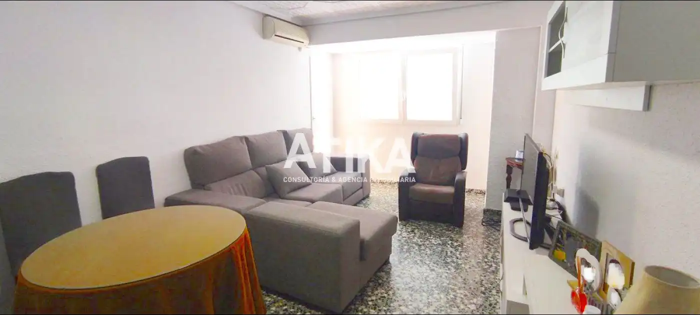 Sala de estar de Piso en venta en Ontinyent con Calefacción y Balcón