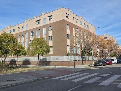 Exterior view of Flat for sale in  Madrid Capital  with Air Conditioner, Heating and Storage room