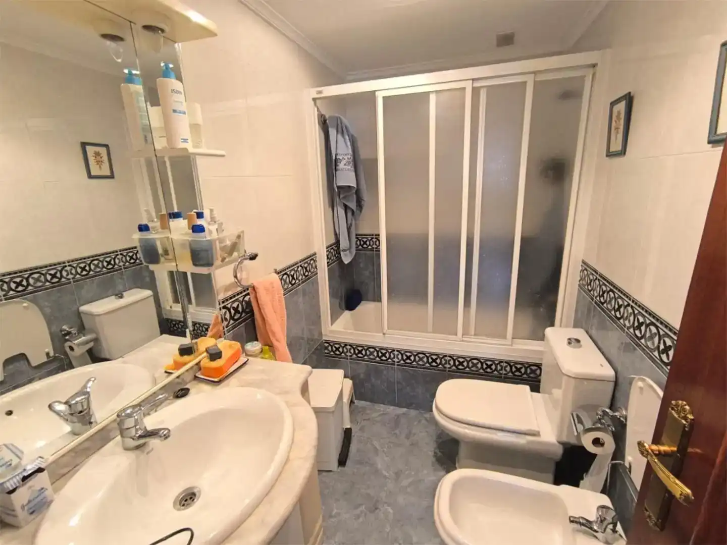 Baño de Piso en venta en Bilbao  con Balcón