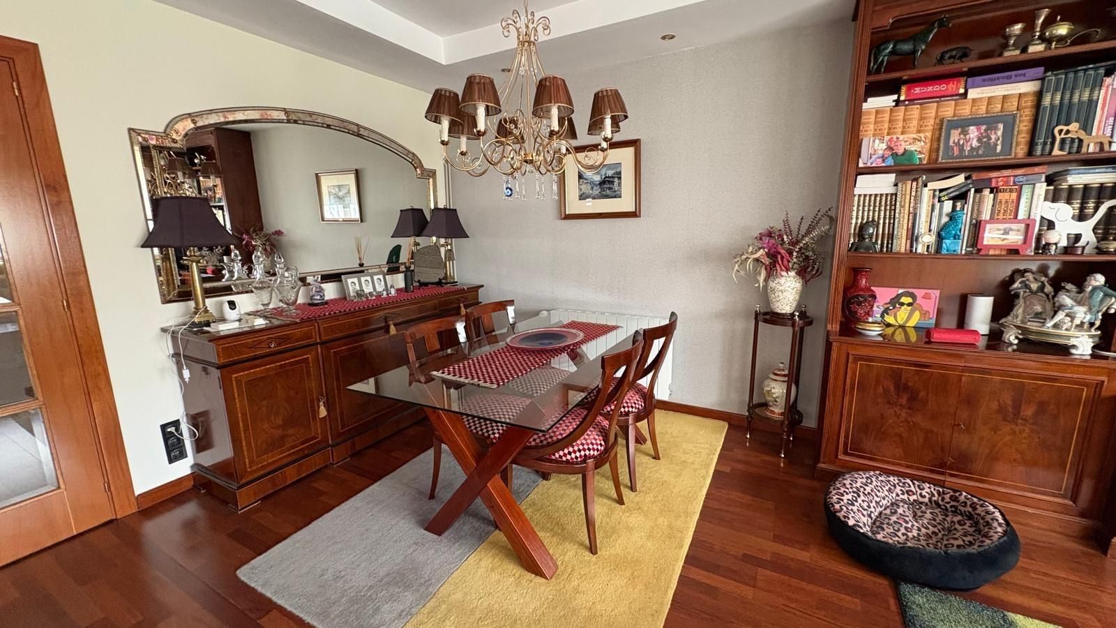 Menjador de Casa o xalet en venda en Sant Quirze del Vallès amb Aire condicionat, Calefacció i Jardí privat