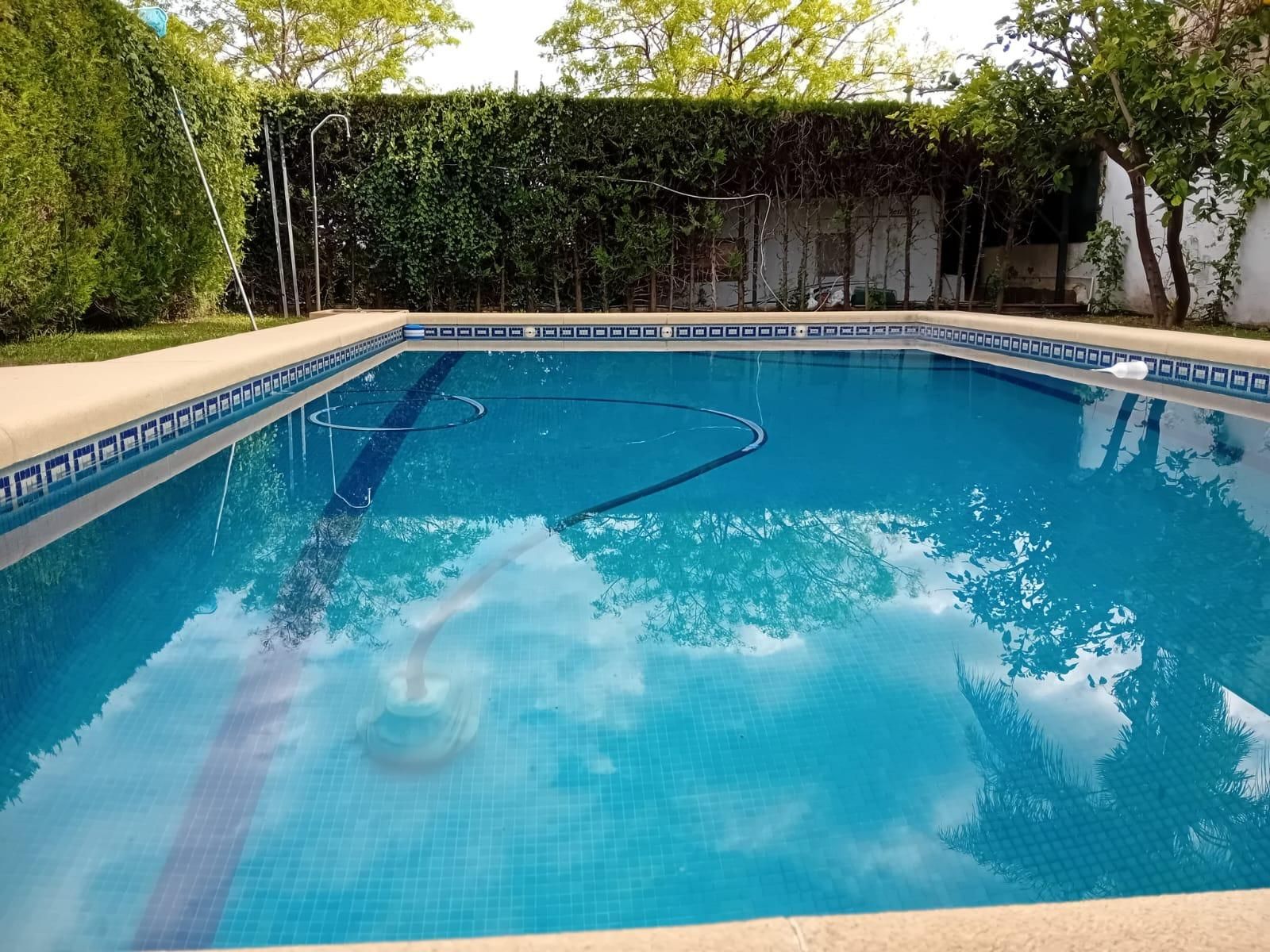 Swimming pool of House or chalet for sale in  Córdoba Capital  with Air Conditioner, Heating and Private garden