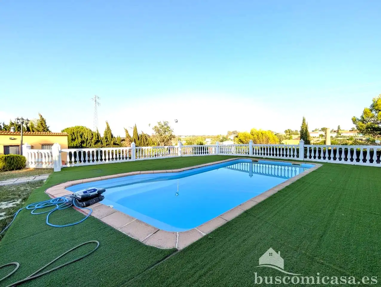 Piscina de Finca rústica en venda en Linares amb Aire condicionat, Jardí privat i Traster