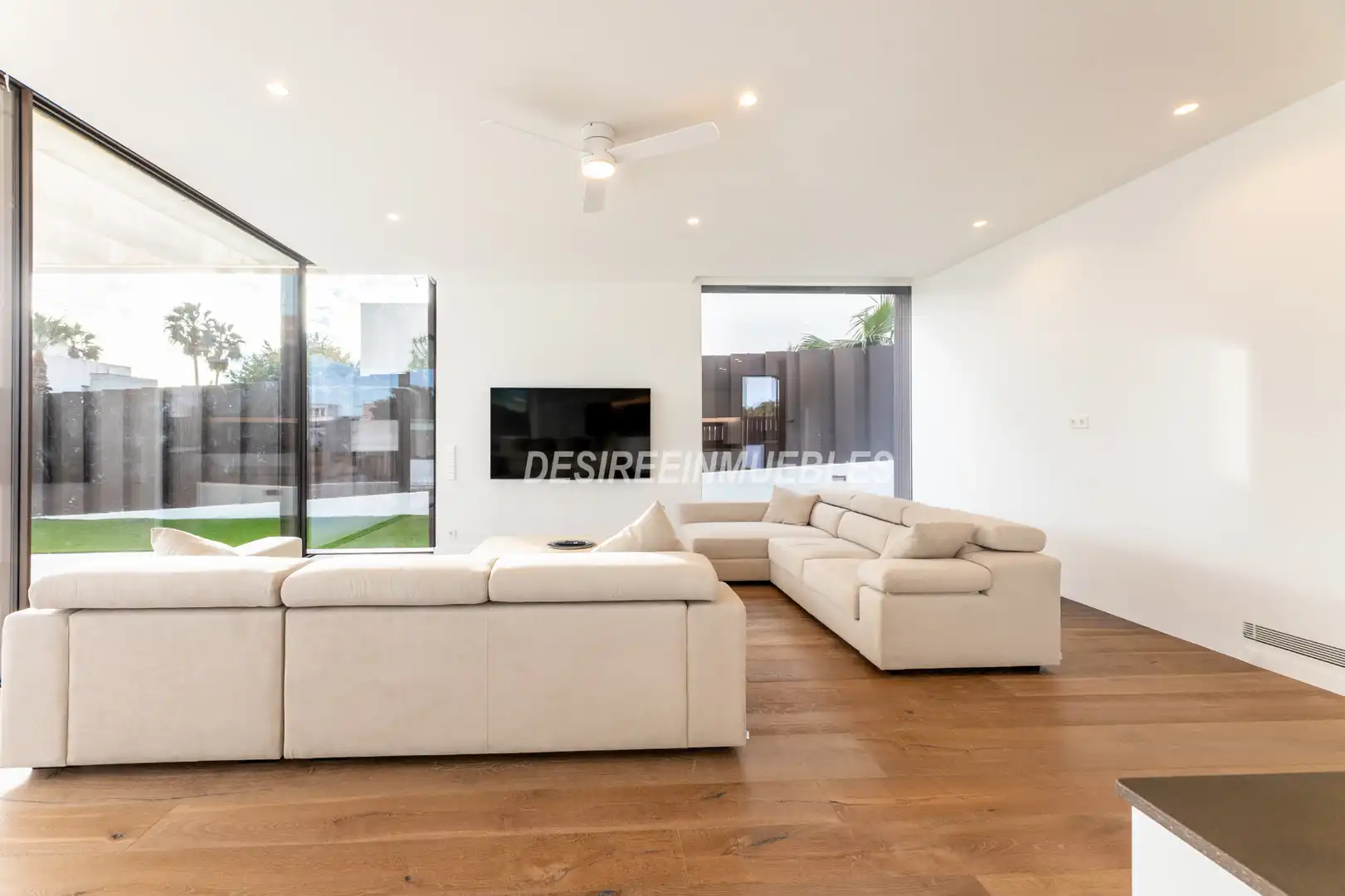 Sala de estar de Casa o chalet en venta en Godella con Aire acondicionado, Calefacción y Jardín privado