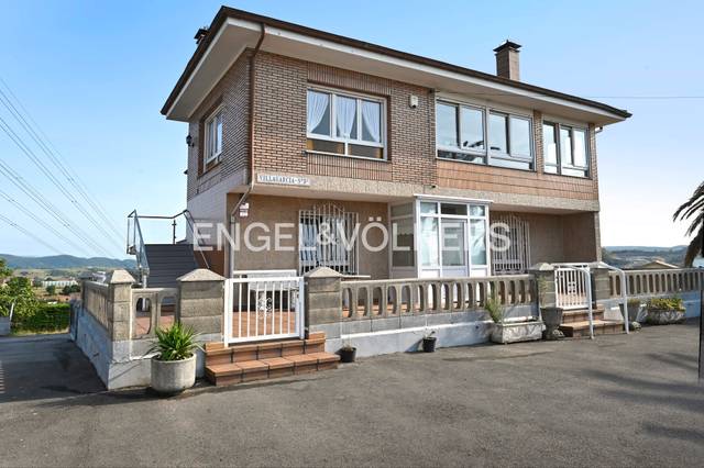 Casa-chalet en Venta en Calle Jenoz en Herrera