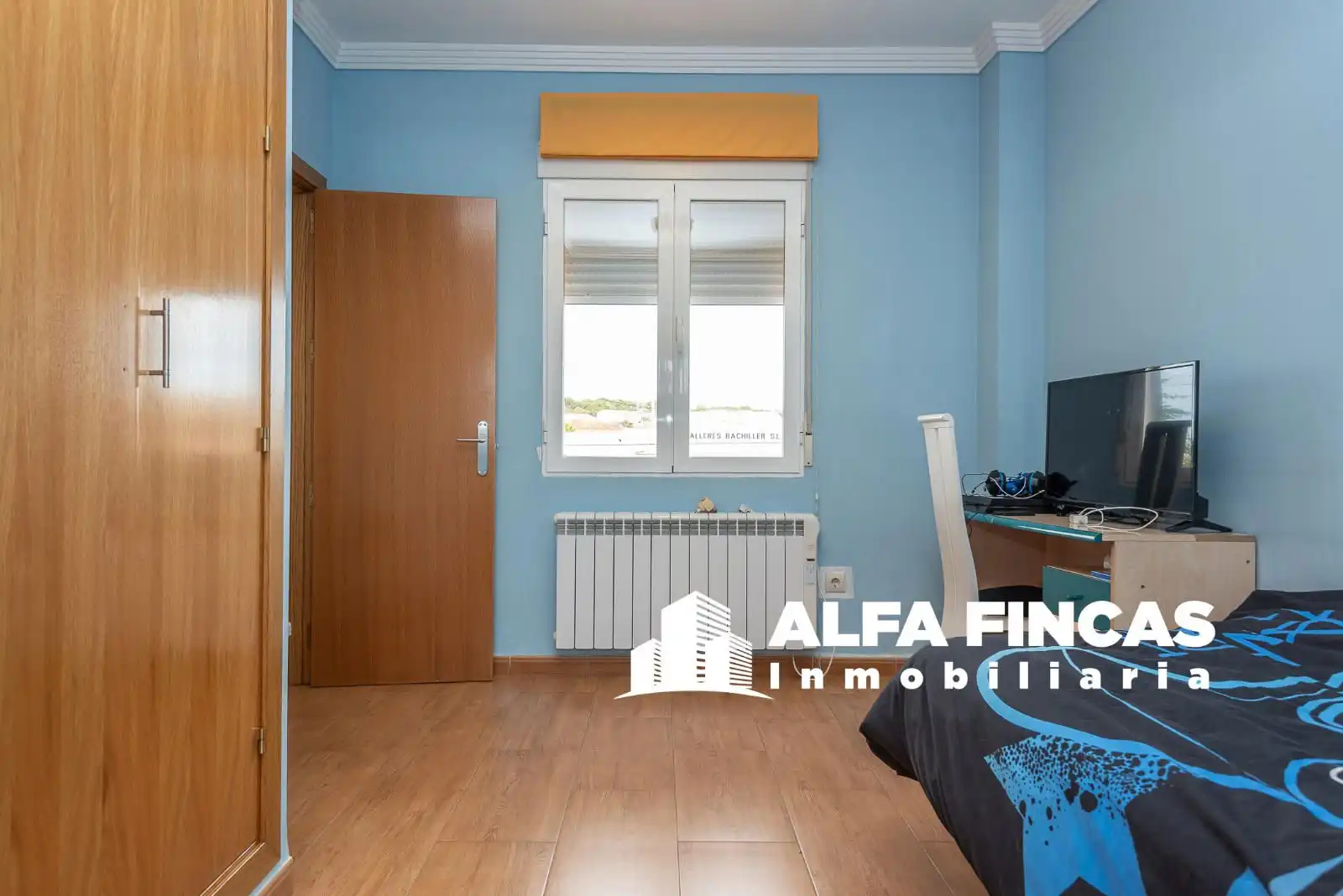 Dormitori de Casa adosada en venda en Honrubia amb Calefacció, Jardí privat i Terrassa