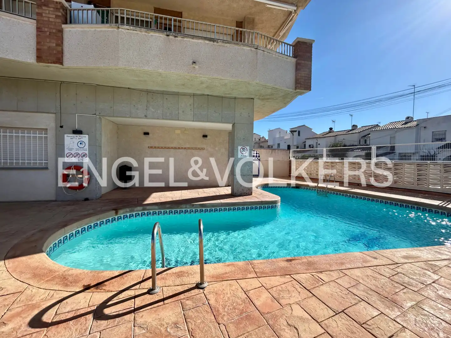 Swimming pool of Attic for sale in Cambrils  with Air Conditioner, Heating and Terrace
