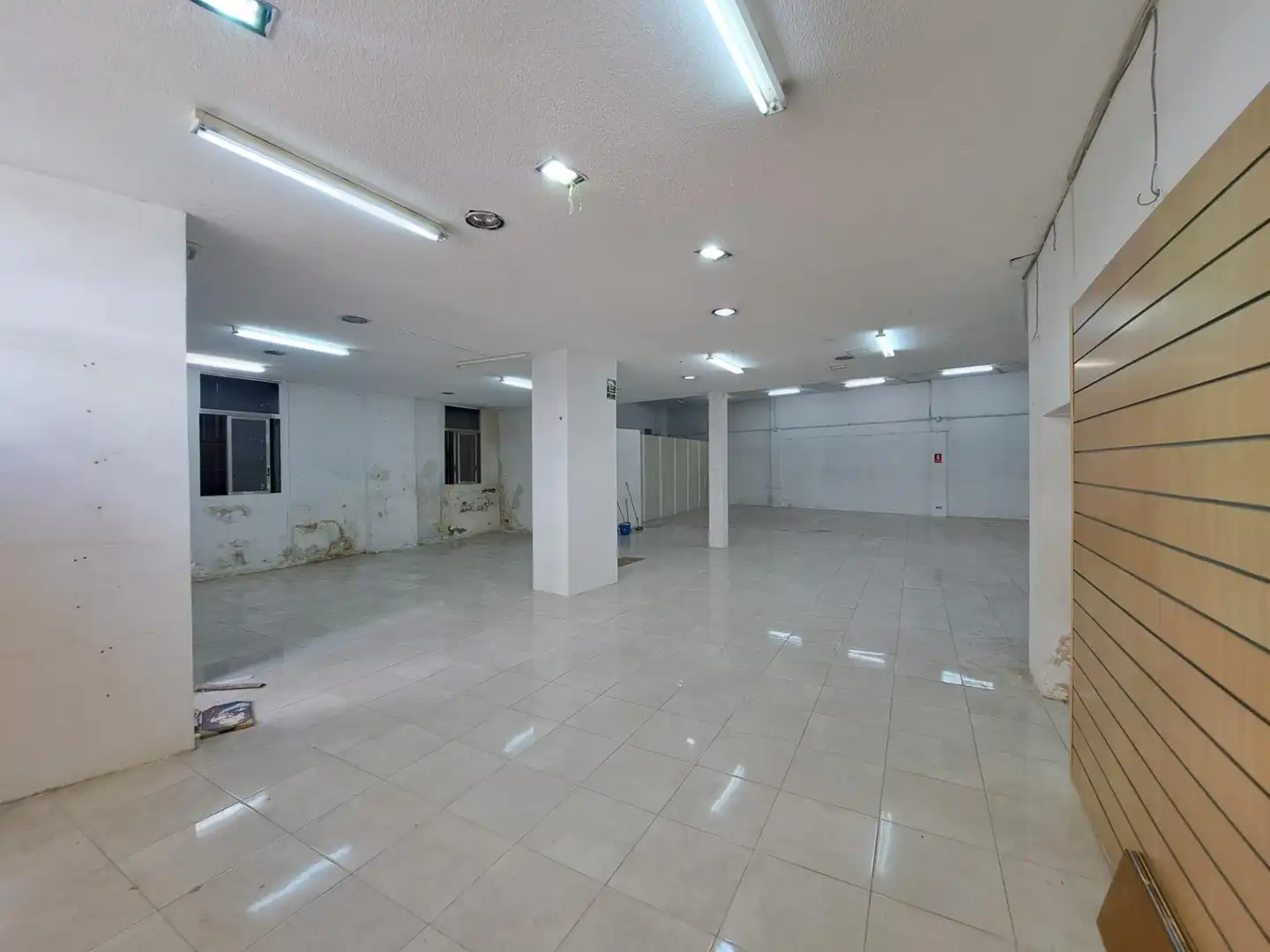 Business premises for sale in Calle ARQUEBISBE VICH, imagen 4