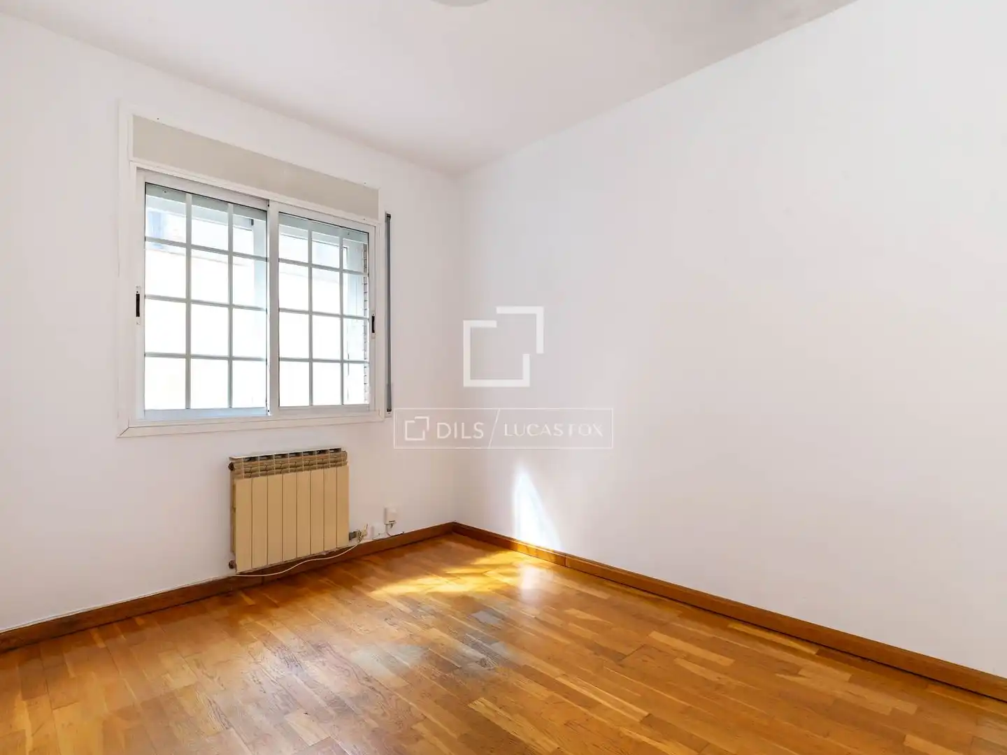 Außenansicht von Wohnung zum Verkauf in Sant Just Desvern mit Terrasse und Balkon