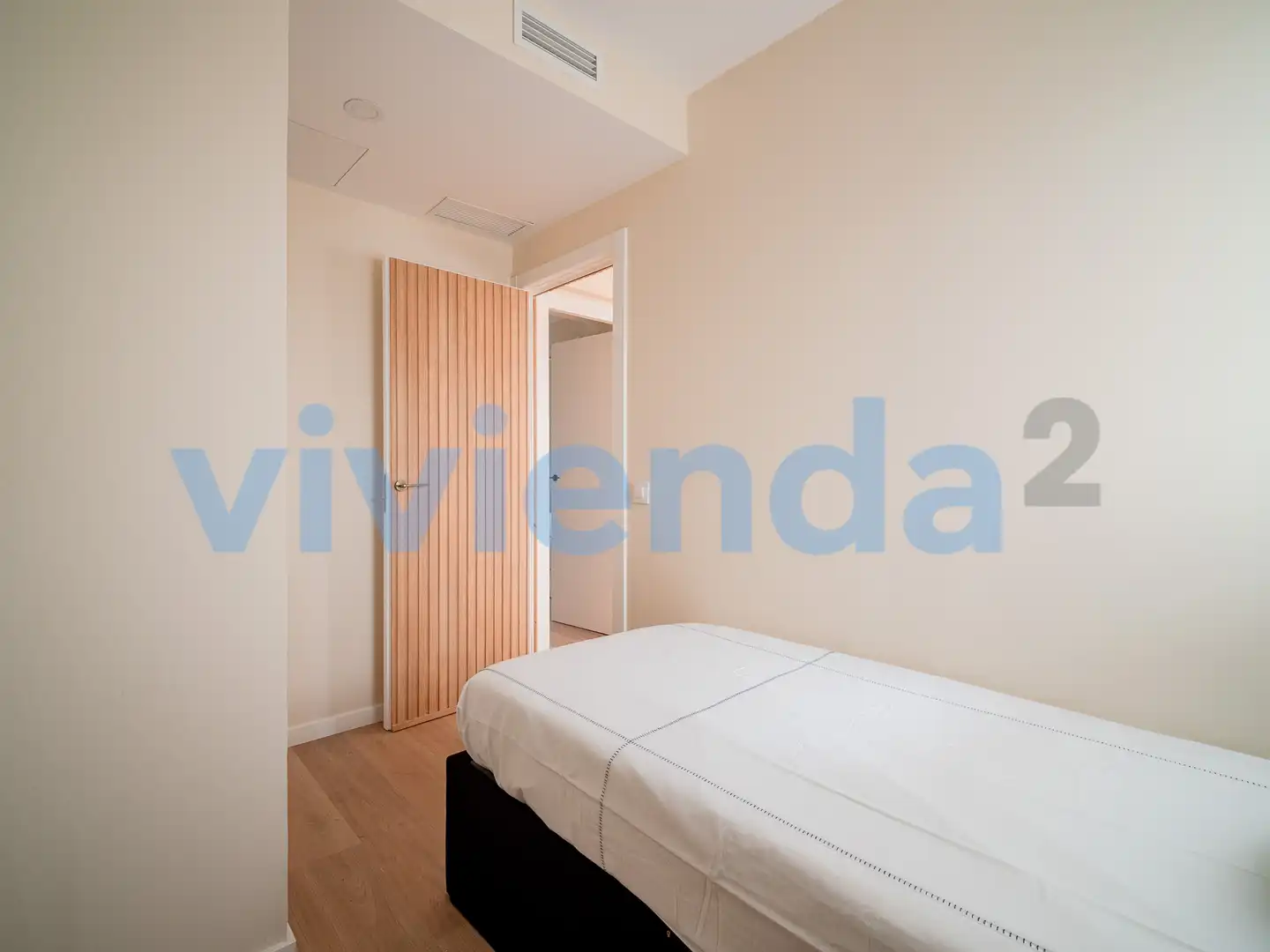 Schlafzimmer von Wohnung zur Miete in Madrid mit Klimaanlage, Heizung und Terrasse