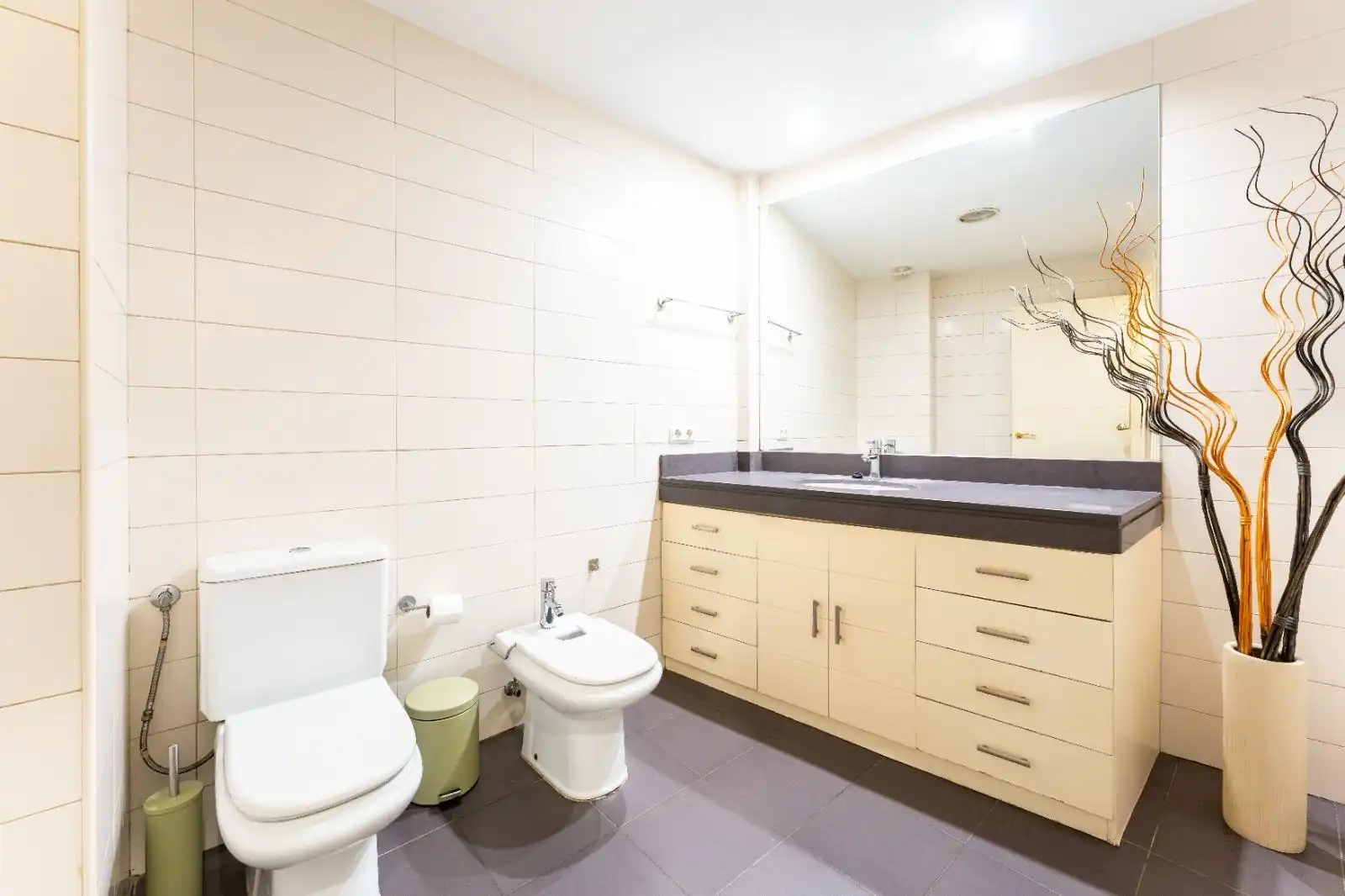 Bathroom of Flat for sale in Córdoba  with Heating, Parquet flooring and Storage room