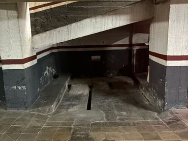 Individual amb ascensor en venda a Via Augusta 143
