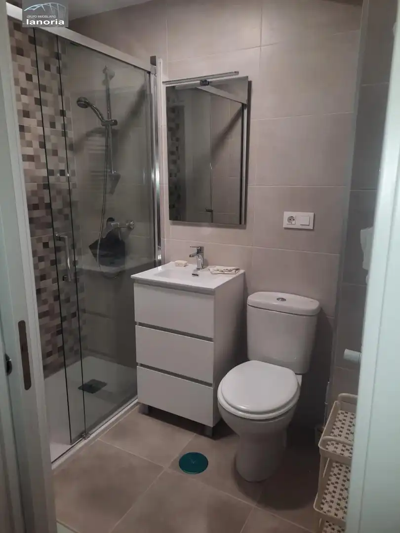 Badezimmer von Wohnung zur Miete in Albacete mit Klimaanlage, Heizung und Balkon