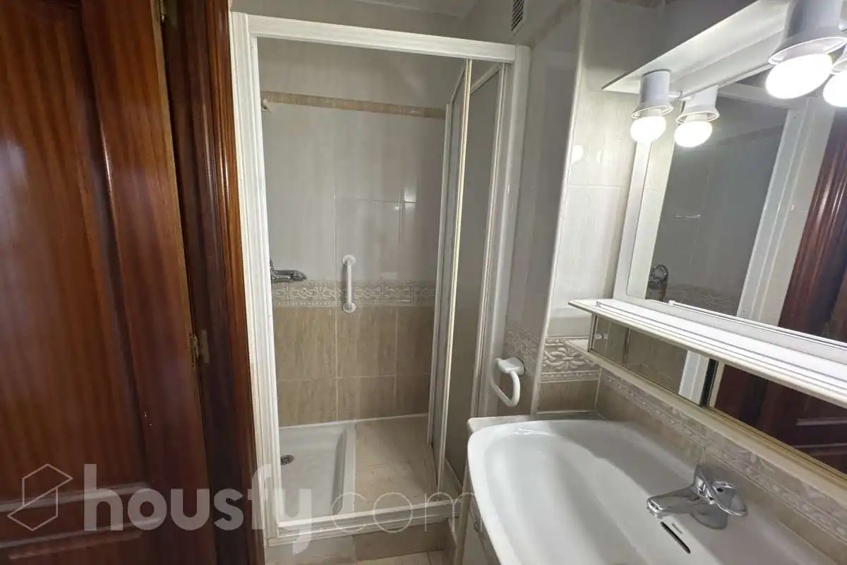 Flat for rent in Calle de Perú, Valleaguado - La Cañada
