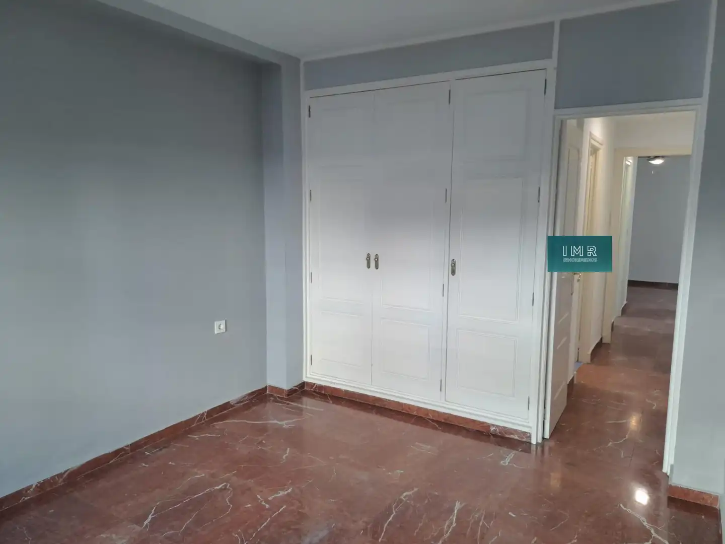 Bedroom of Flat for rent in Sevilla  with Air Conditioner and Storage room