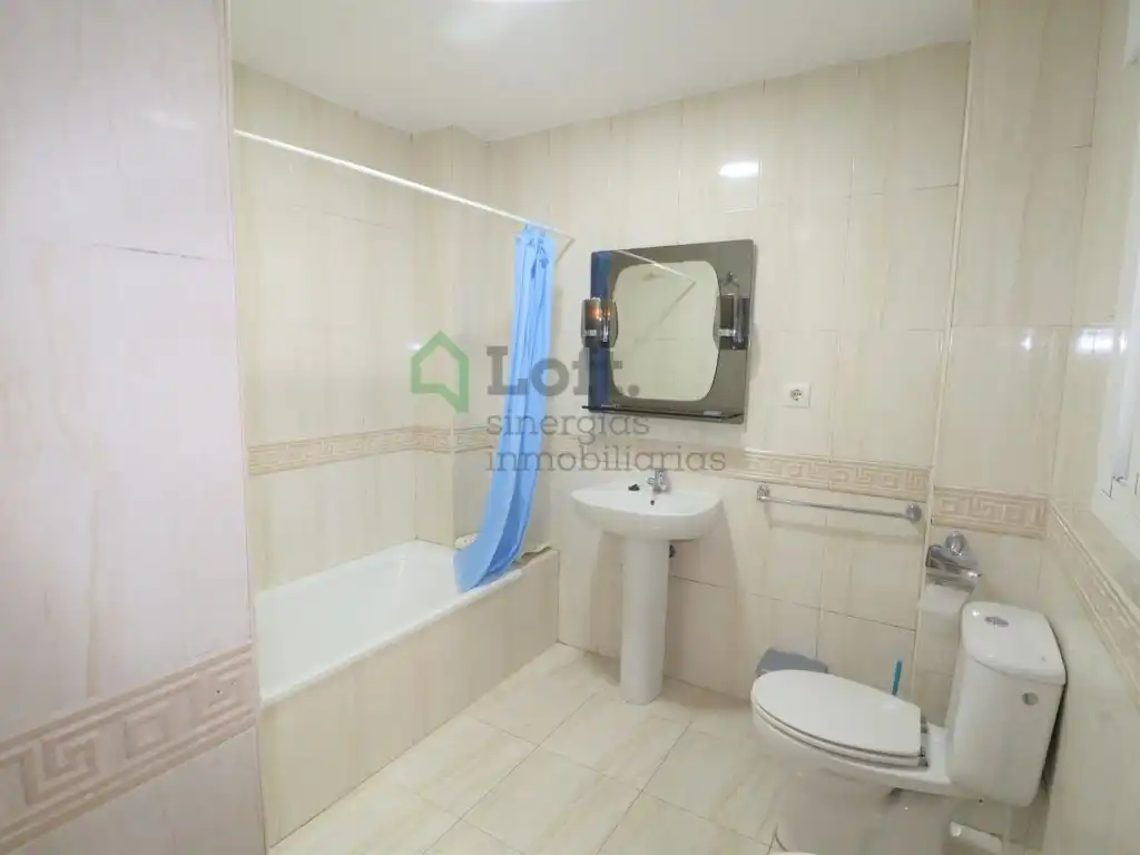Flat for rent in Ciudad Jardín
