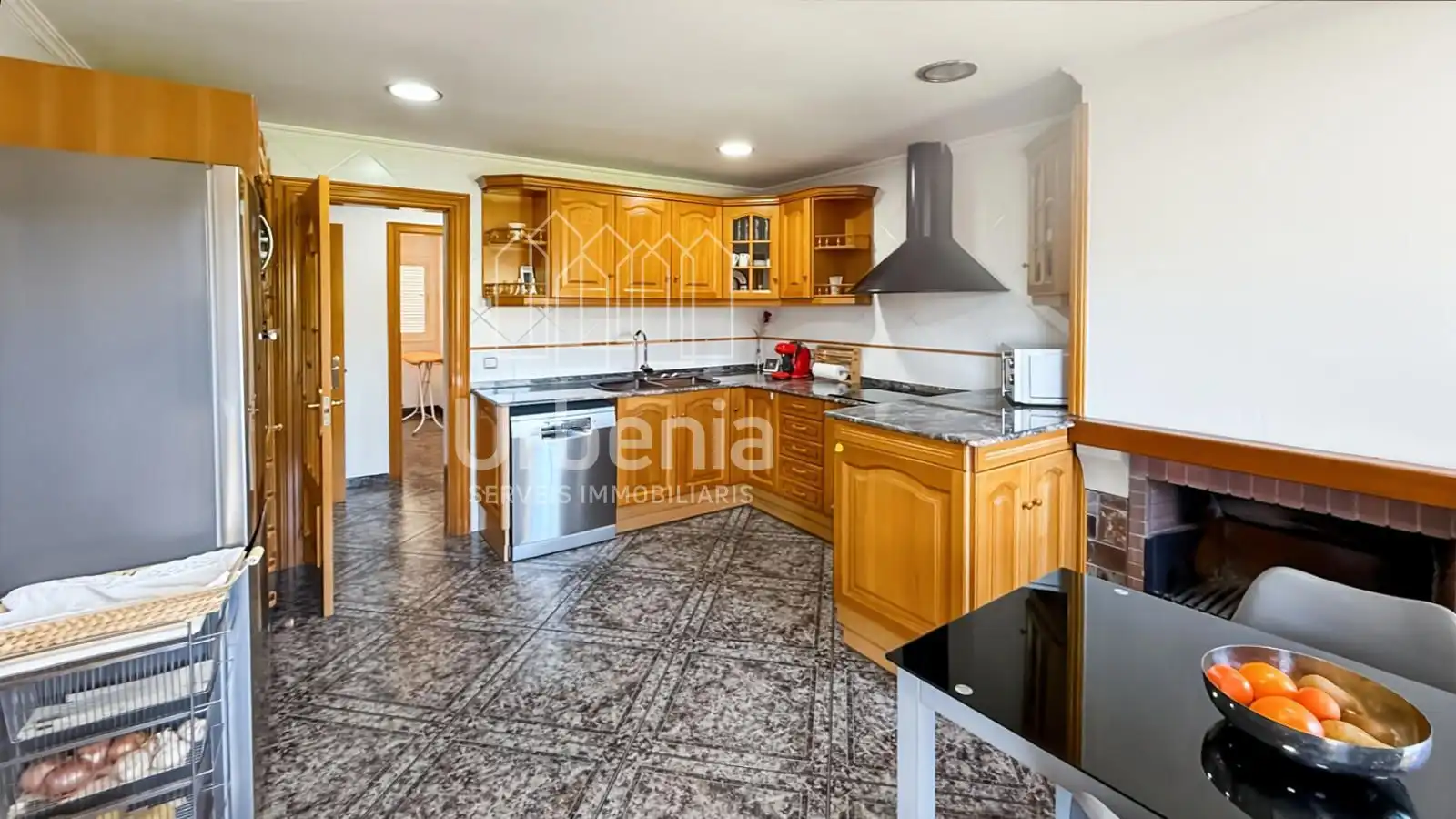 Kitchen of Flat for sale in Sant Cebrià de Vallalta  with Air Conditioner, Heating and Terrace