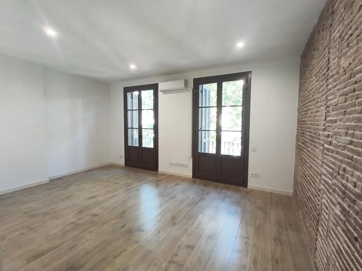 Apartament amb terrassa en venda a Eixample, imagen 3