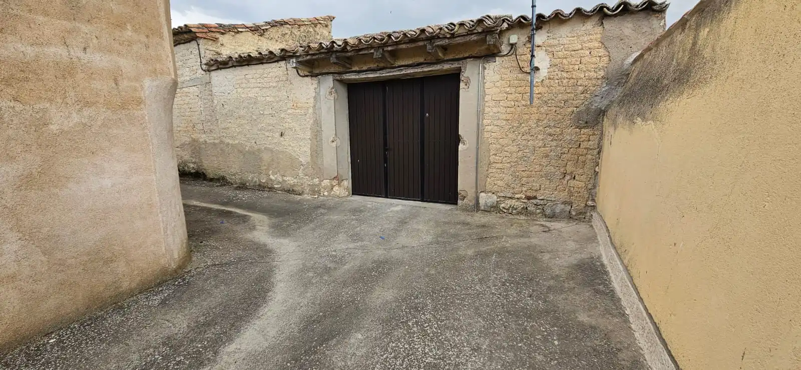 Vista exterior de Casa o chalet en venta en Tiedra con Calefacción, Jardín privado y Terraza