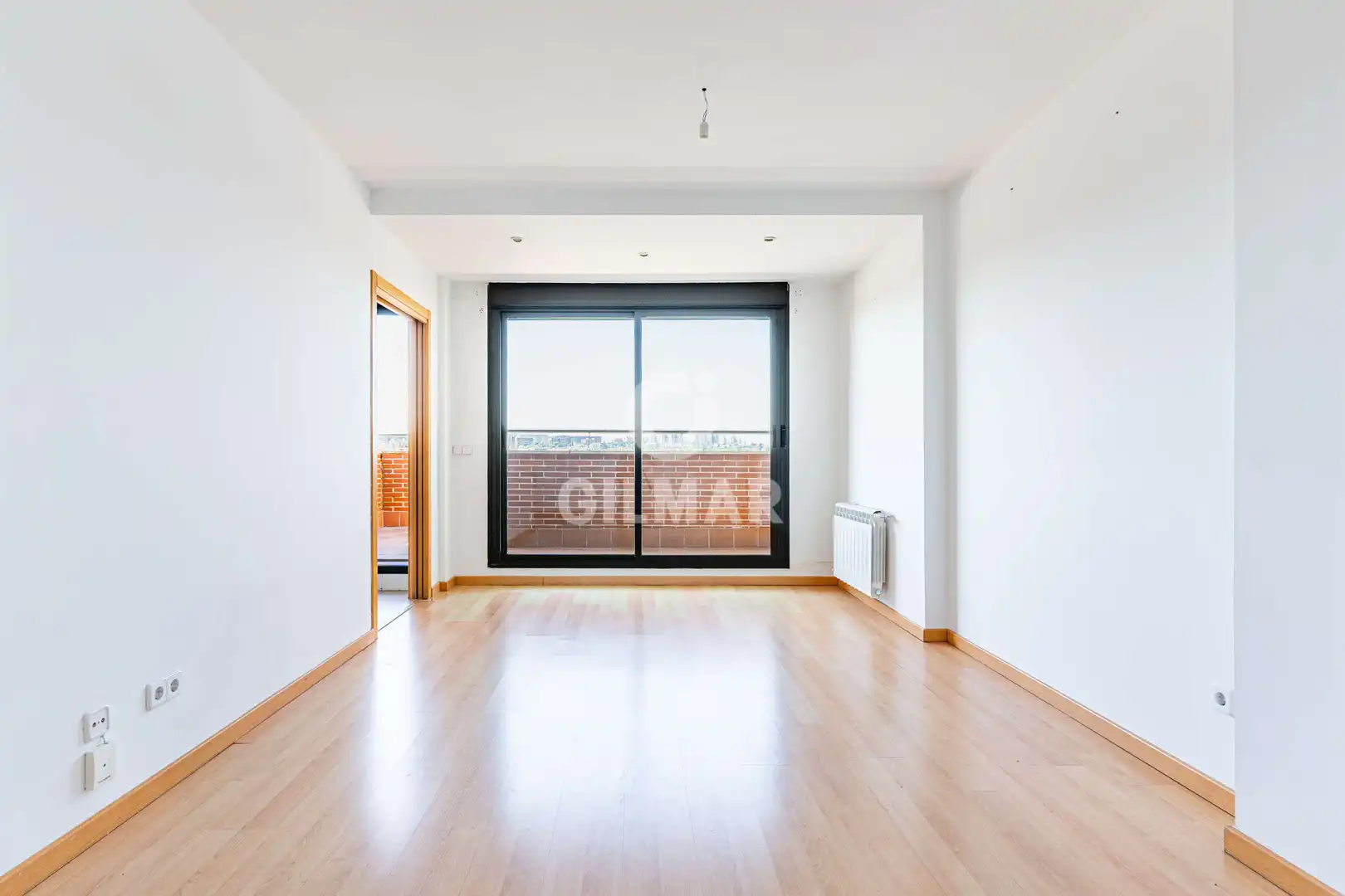 Wohnzimmer von Dachboden zum Verkauf in Madrid mit Heizung, Privatgarten und Abstellraum