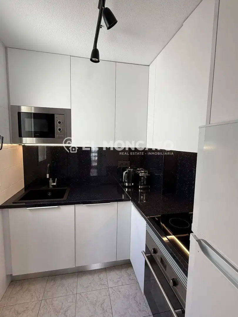 Cocina de Casa o chalet en venta en Torrevieja con Jardín privado, Terraza y Trastero