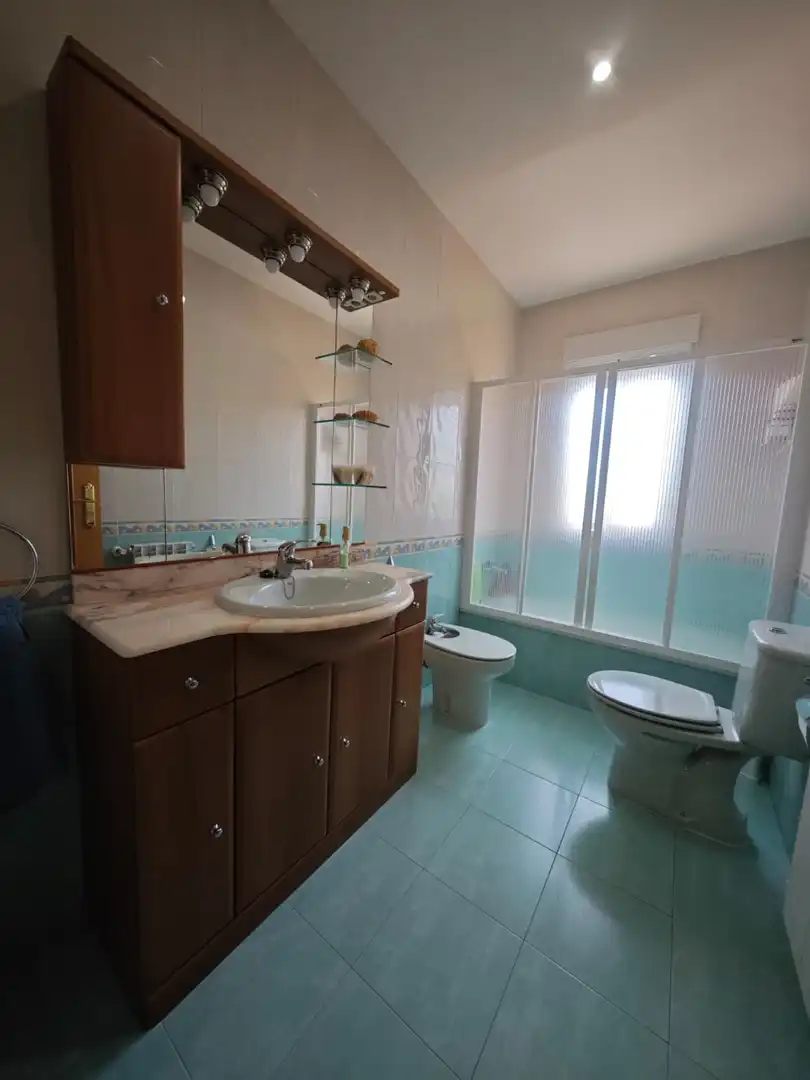 Baño de Casa o chalet en venta en Escalona con Aire acondicionado, Calefacción y Piscina