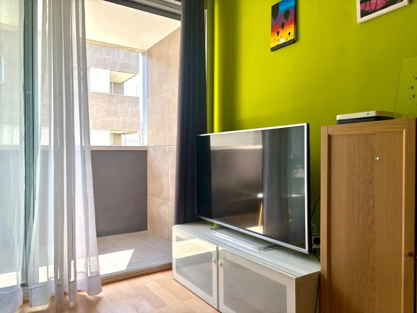 Sala d'estar de Pis en venda en Sant Adrià de Besòs amb Calefacció, Parquet i Traster