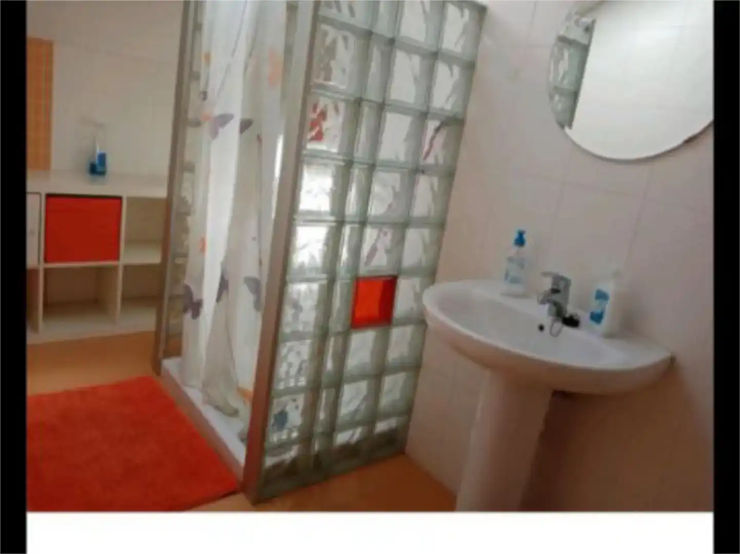 Baño de Dúplex de alquiler en Valencia de Don Juan con Parquet, Trastero y Amueblado