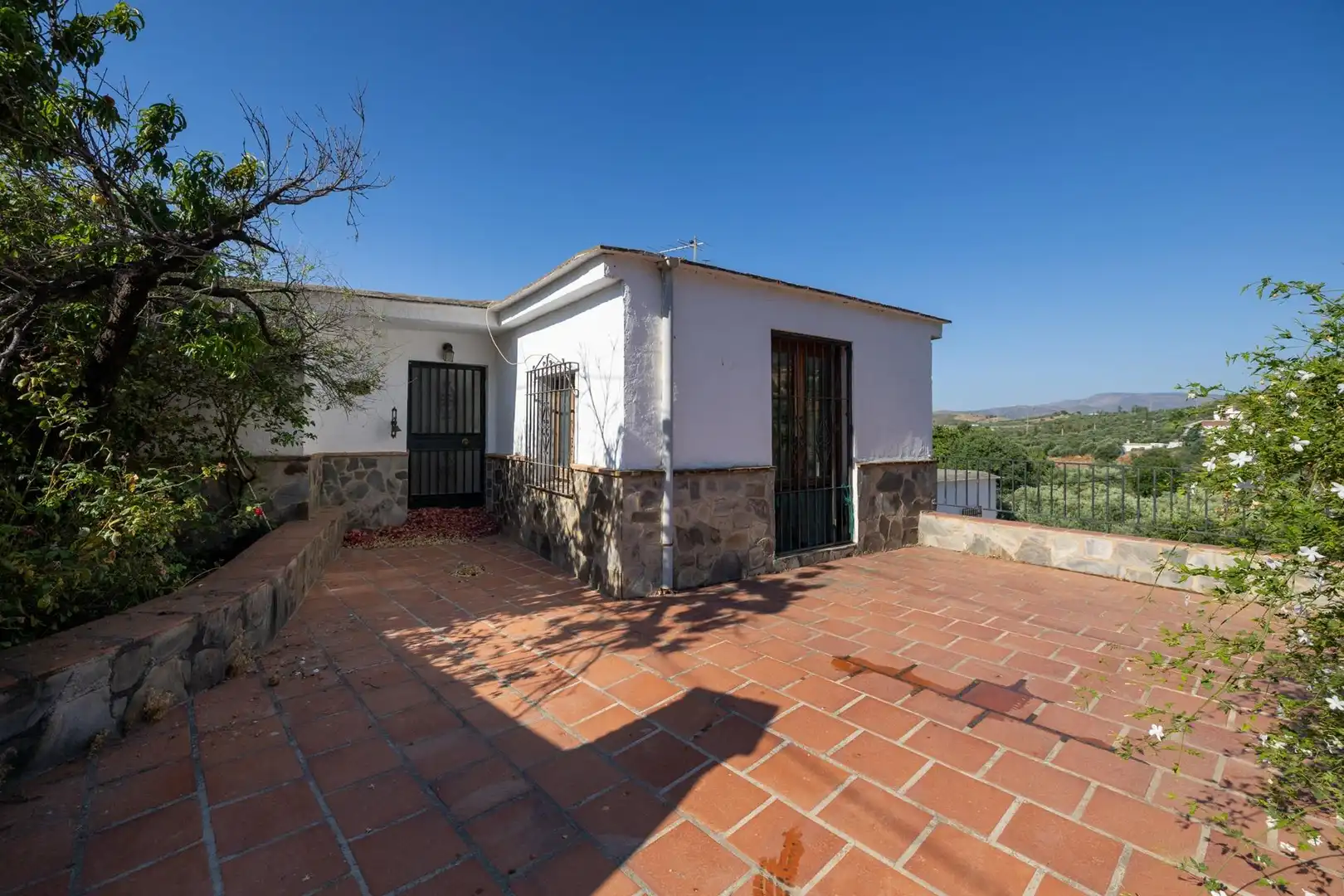 Vista exterior de Casa o chalet en venta en Órgiva con Aire acondicionado, Jardín privado y Terraza