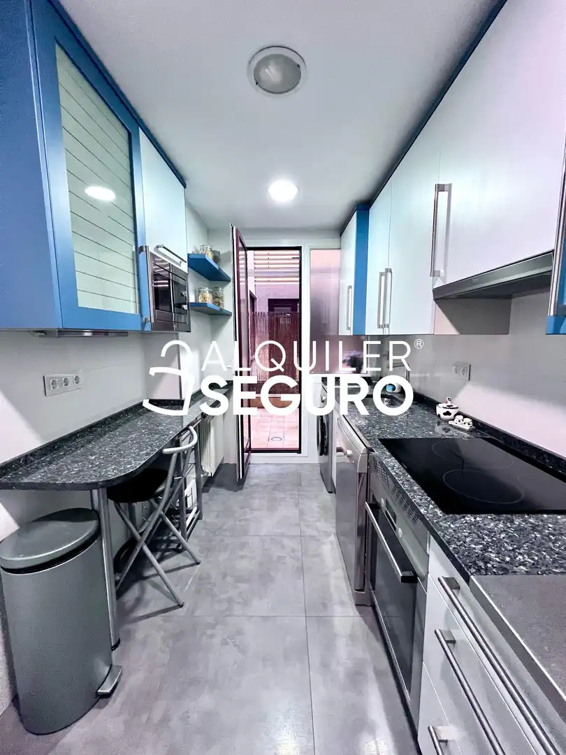 Cocina de Piso de alquiler en Madrid con Aire acondicionado, Calefacción y Terraza